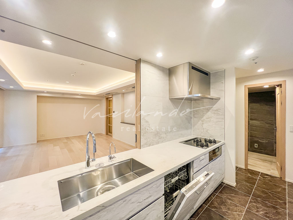 ザ・コノエ三田綱町　2LDK